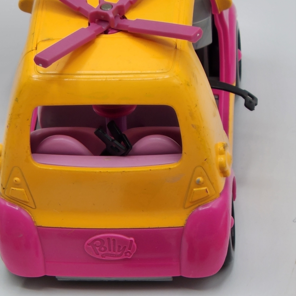 Polly Pocket Doll Lot With Clothing Car Vehicle Accessories - Picture 5 of 6